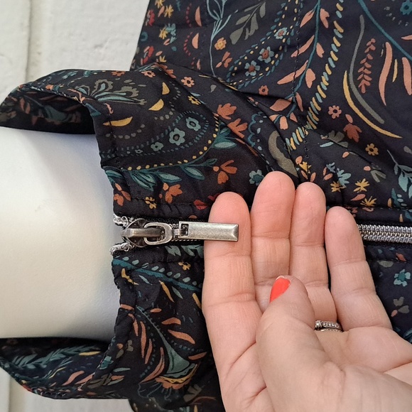 Christopher & Banks Navy Blue & Multicolor Paisley Vest. Size Medium. NWOT - Picture 2 of 10